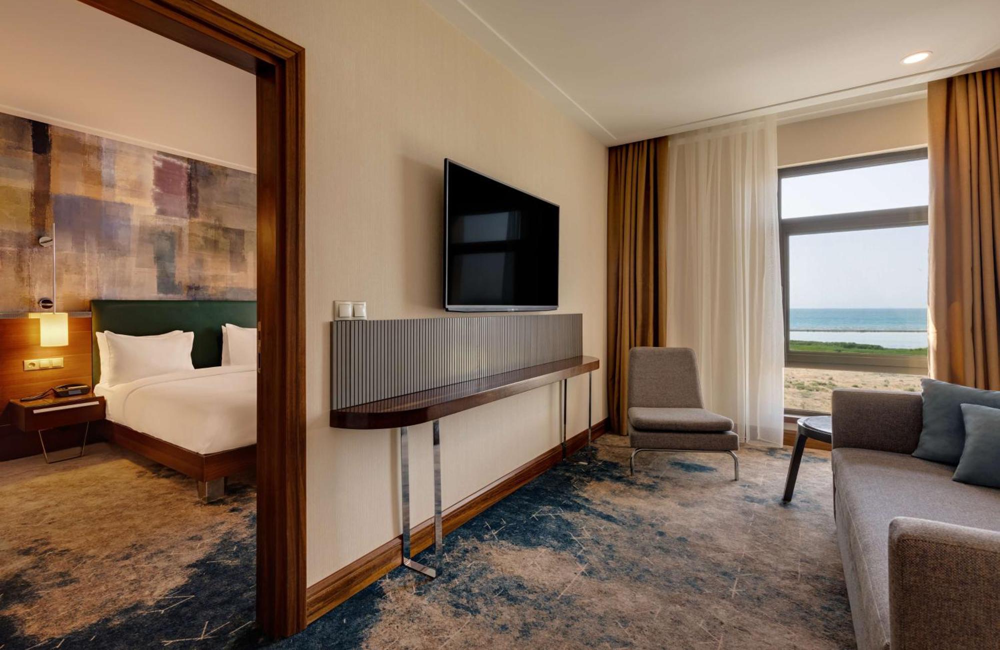 Doubletree By Hilton Van Bagian luar foto
